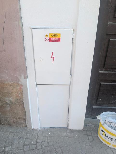 Zapravená nika pro elektro skříň