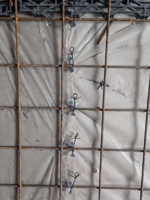 Detail armování podlahy před betonáží
